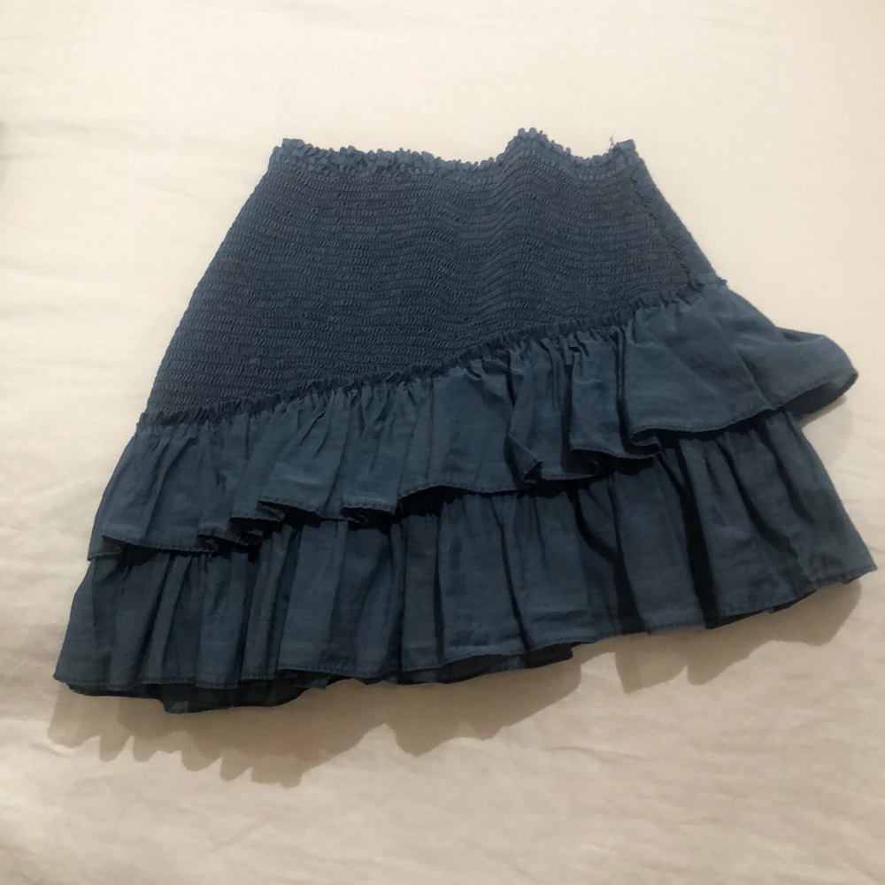 Zara smocked ruffle mini skirt.
